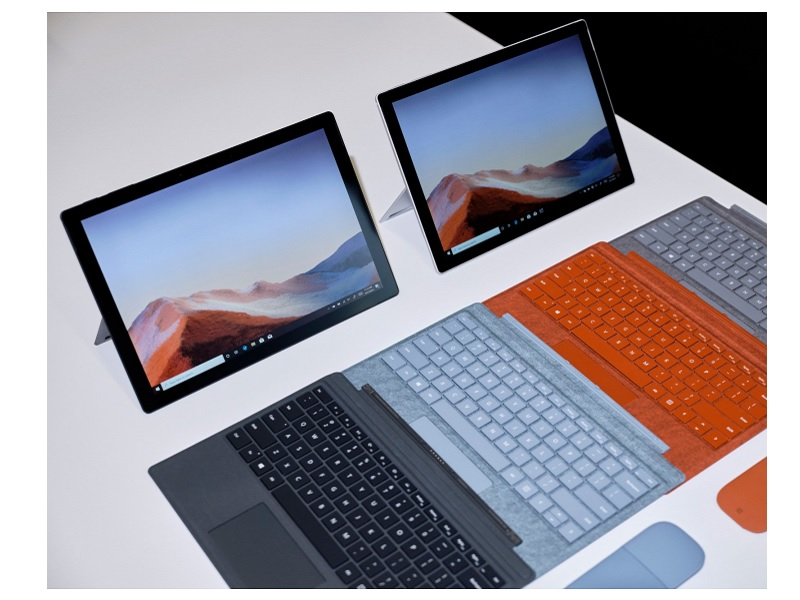 Surface Pro Signature Type Cover.