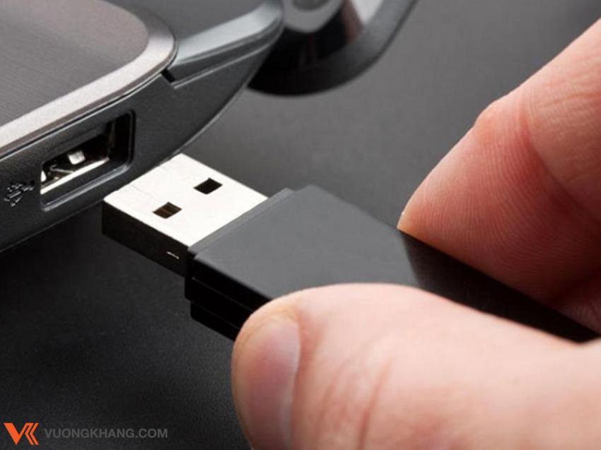 Làm gì khi máy tính không nhận USB?