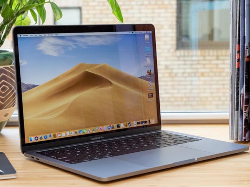 Macbook Pro có vẻ ngoài bóng bẩy, nhưng chưa thực sự ấn tượng.
