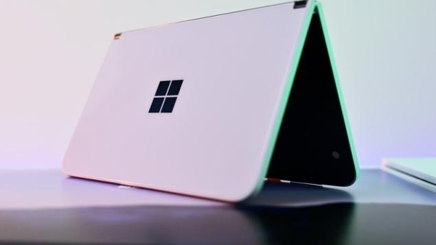 Surface Duo của Microsoft chính thức lên kệ