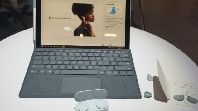 Cách sử dụng Surface Earbuds với Microsoft 365