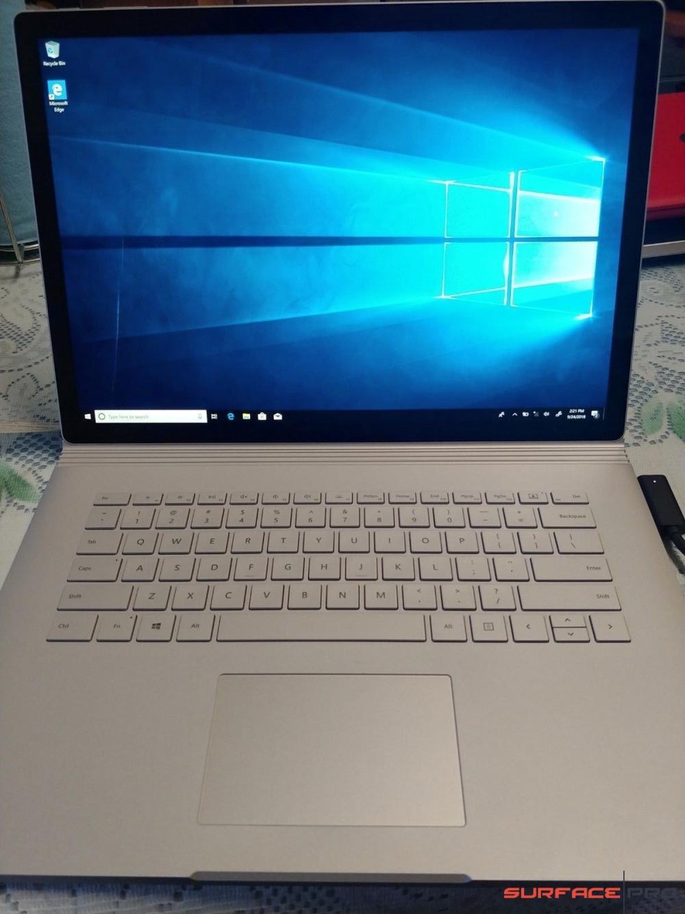 Surface Book 2 ( 15 inch ) ( i7/8GB/128GB )