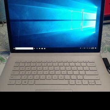 Surface Book 2 ( 15 inch ) ( i7/8GB/128GB )