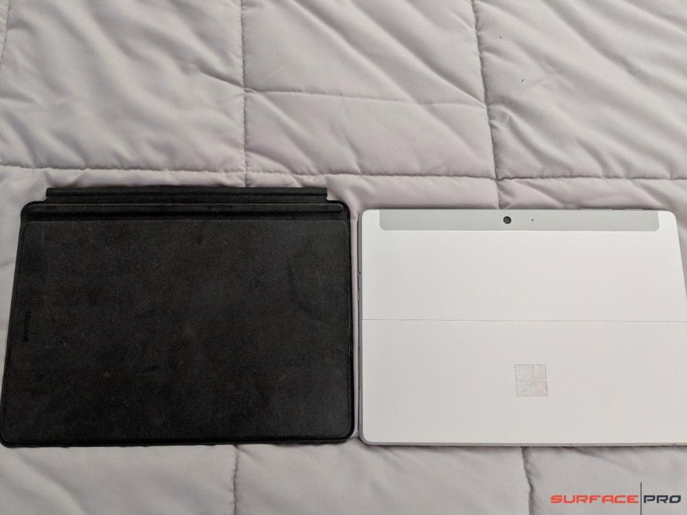 Surface Go (4415Y/8GB/128GB) + Type Cover
